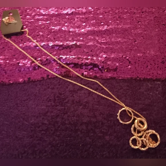 Elegant Gold Necklace with Charms - Picture 4 of 6